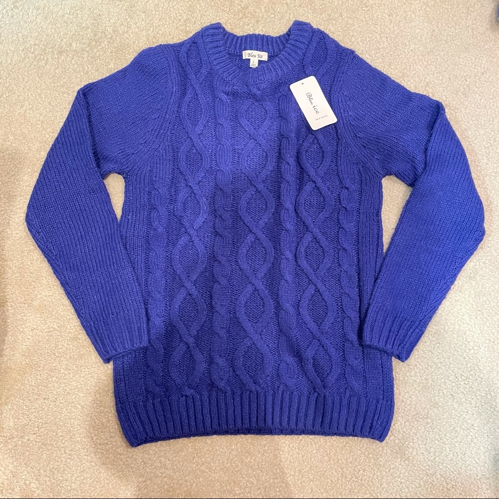 Bleu Ice Sweater for women color blue size L new with tag